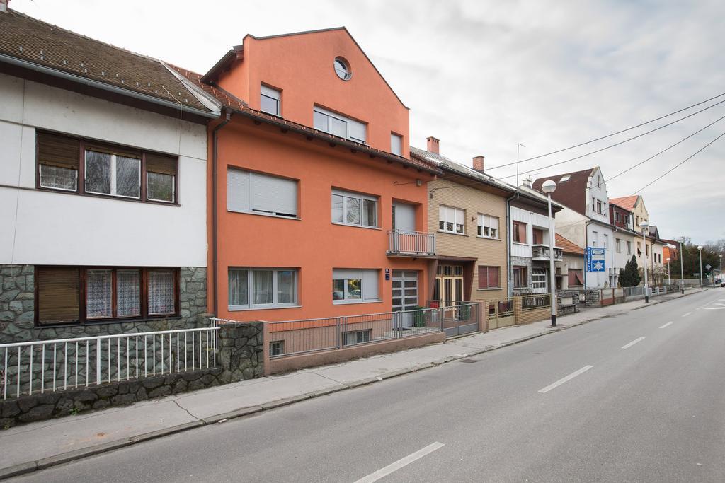 Apartment Max Zagreb Bagian luar foto